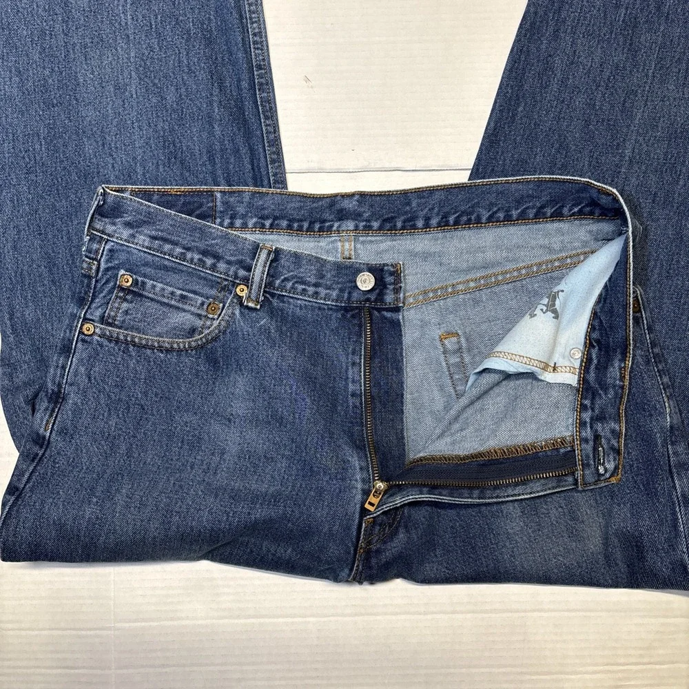 Levis levi 550